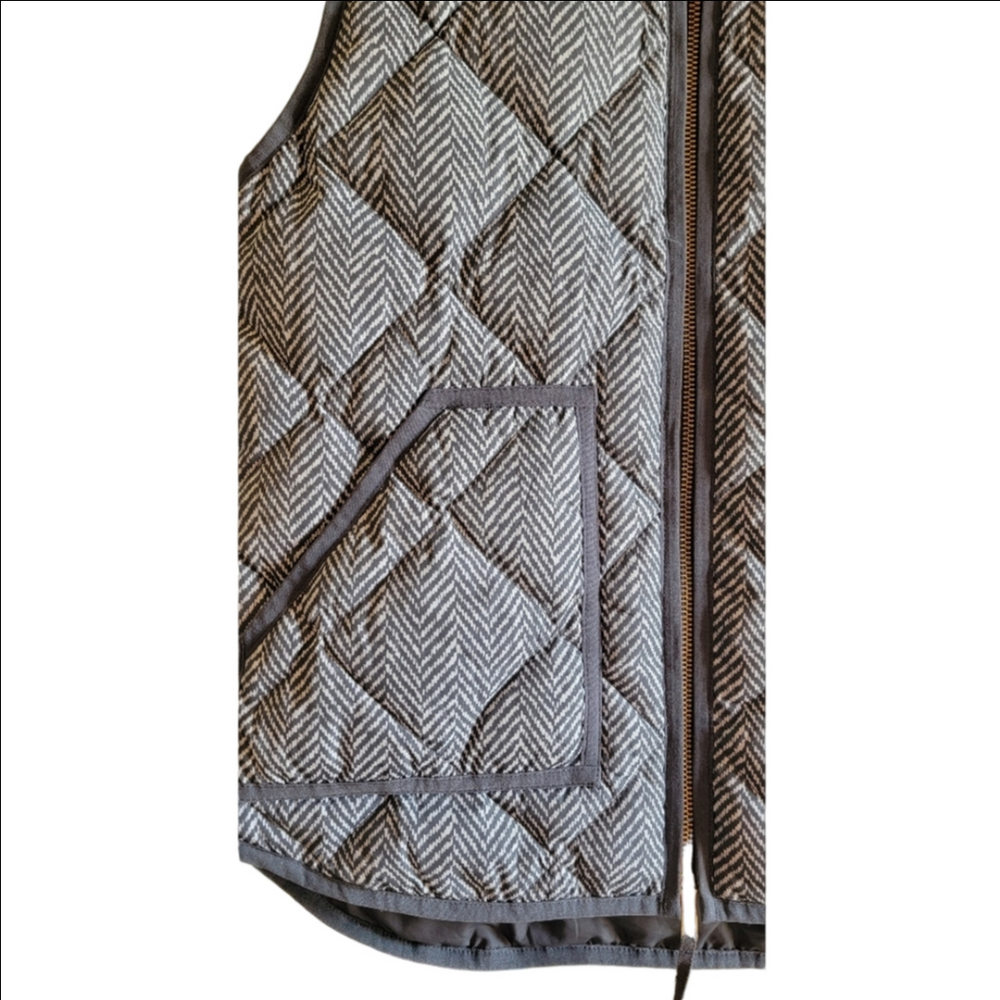 J. CREW Gray/White Patterned Quilted Puffer Vest Size XS - Picture 3 of 10